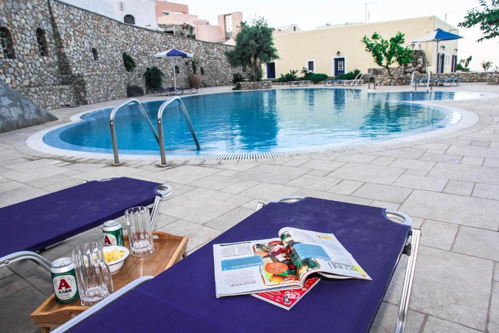 Anatoli & Fira (Santorini)