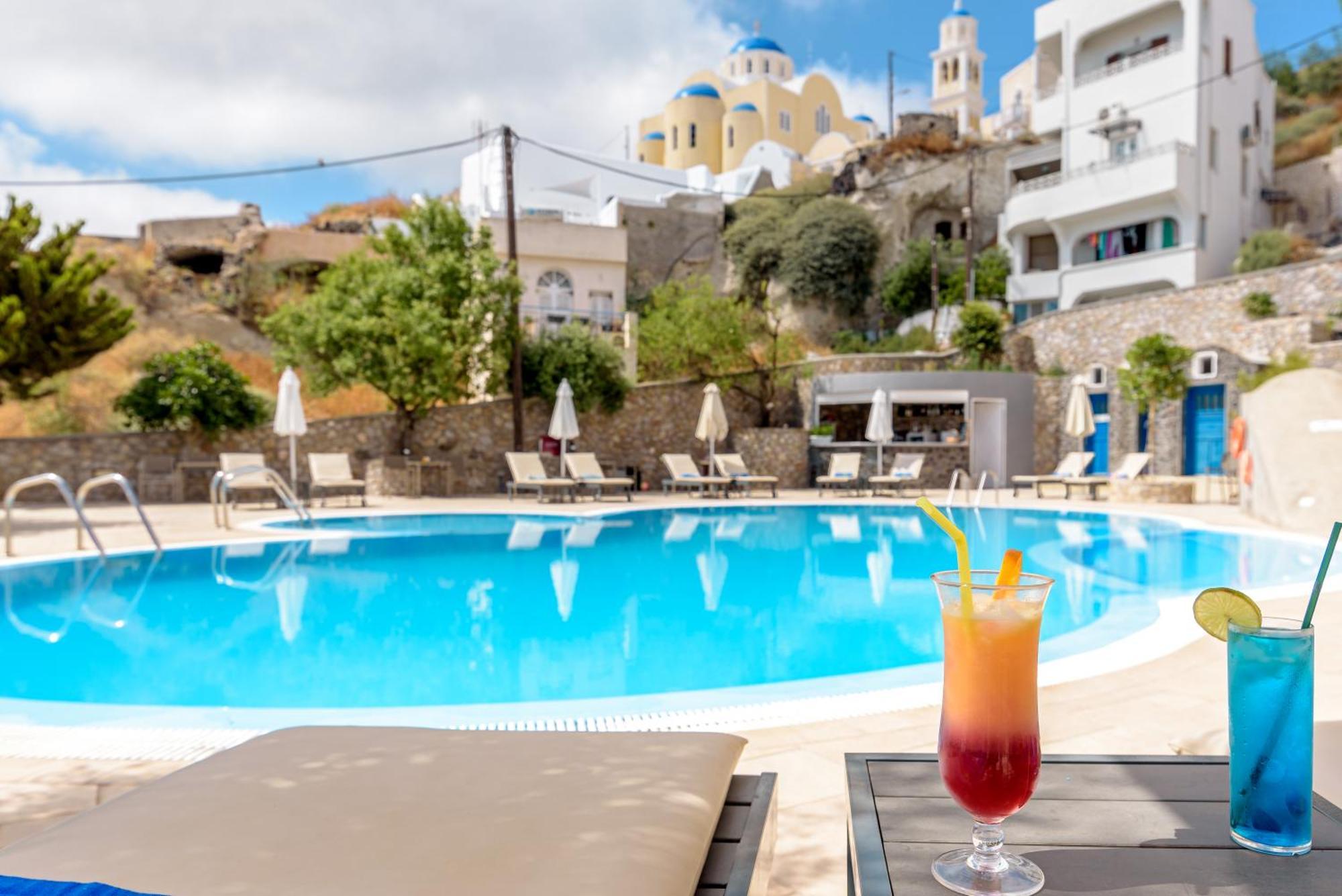 Anatoli & Hotel 3*